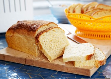 Kotona leivottu ranskanleipä
