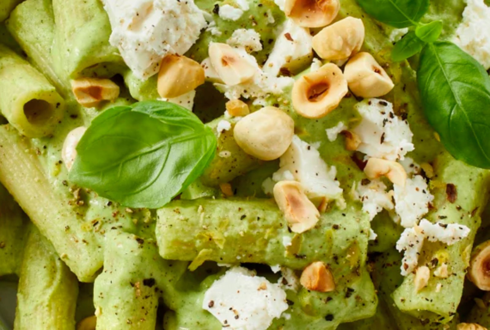 Pasta con salsa cremosa de brócoli