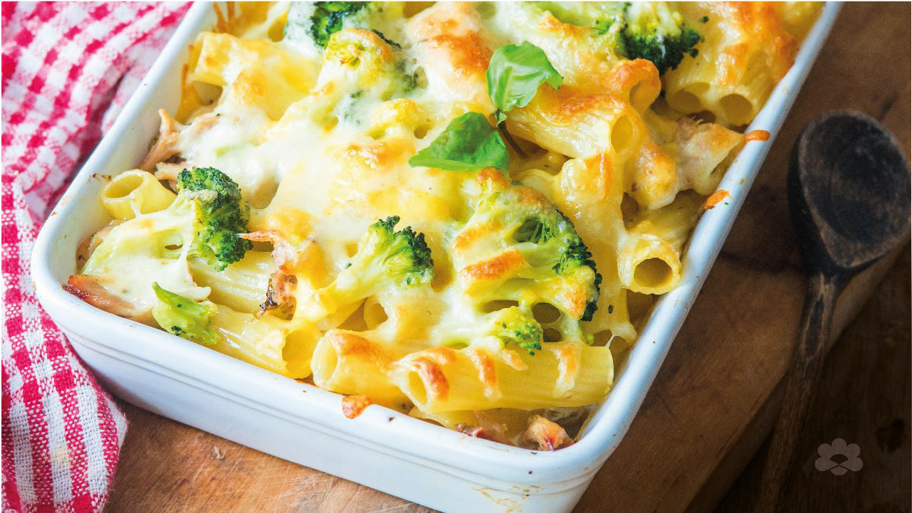 صينية معكرونة ريجاتوني بالفرن 