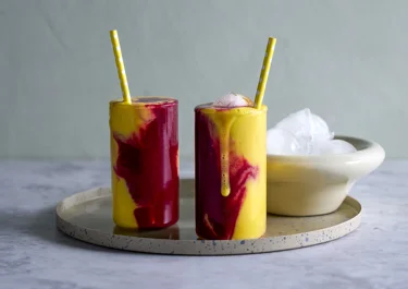 Mango- och rödbetsshake