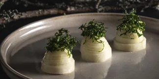 Juuriselleriä ja sieni-tattaripuuroa