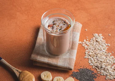 Breakfast protein shake with skyr and chocolate milk