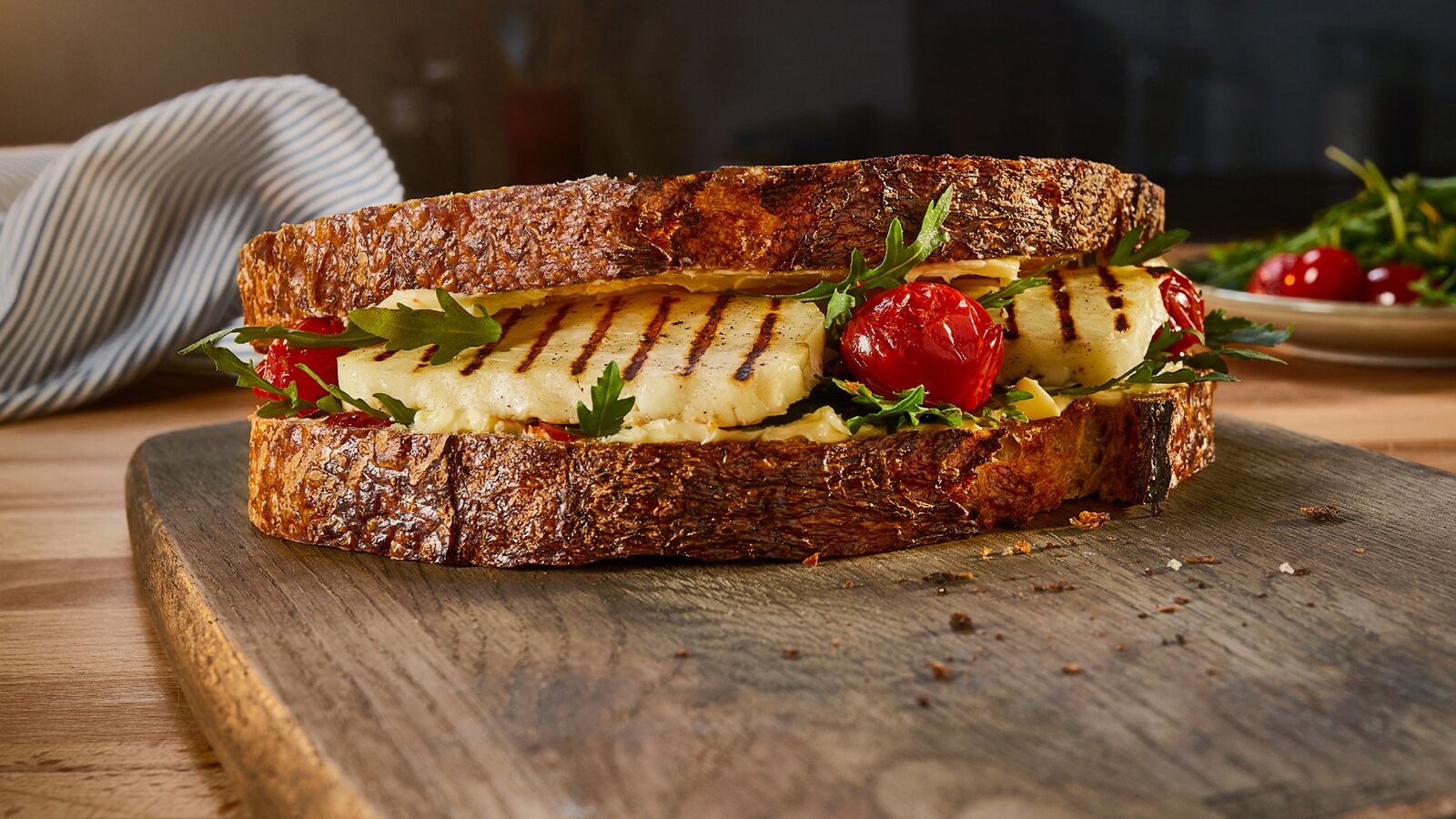 HALLOUMI AND TOMATO SANDWICH | Lurpak®