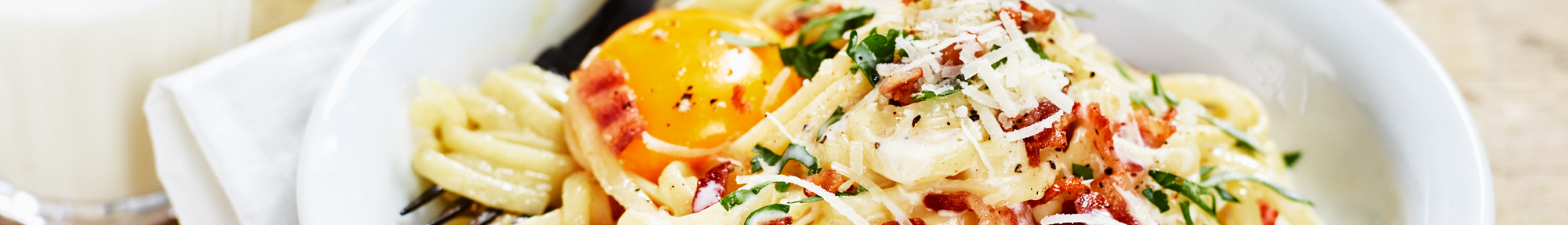 Pasta med flødeost a la carbonara