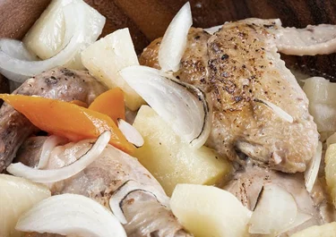 Pollo salteado con piña