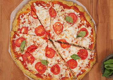Pizza Margherita met bloemkoolbodem 
