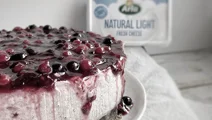 Cheesecake de oreo y frutos rojos con Arla Queso de untar Natural Light