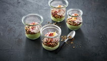 Avocadocreme med jordbærskum