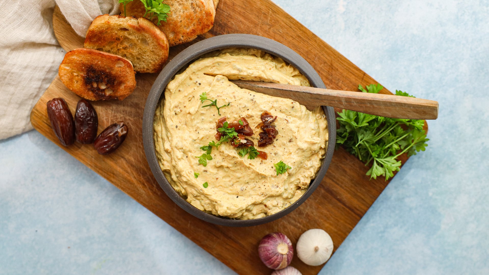 Dattel-Curry-Dip