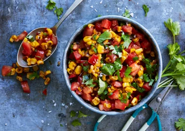 Rostad majssalsa med tomat och koriander