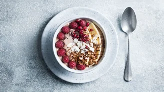 Chocolate smoothie bowl