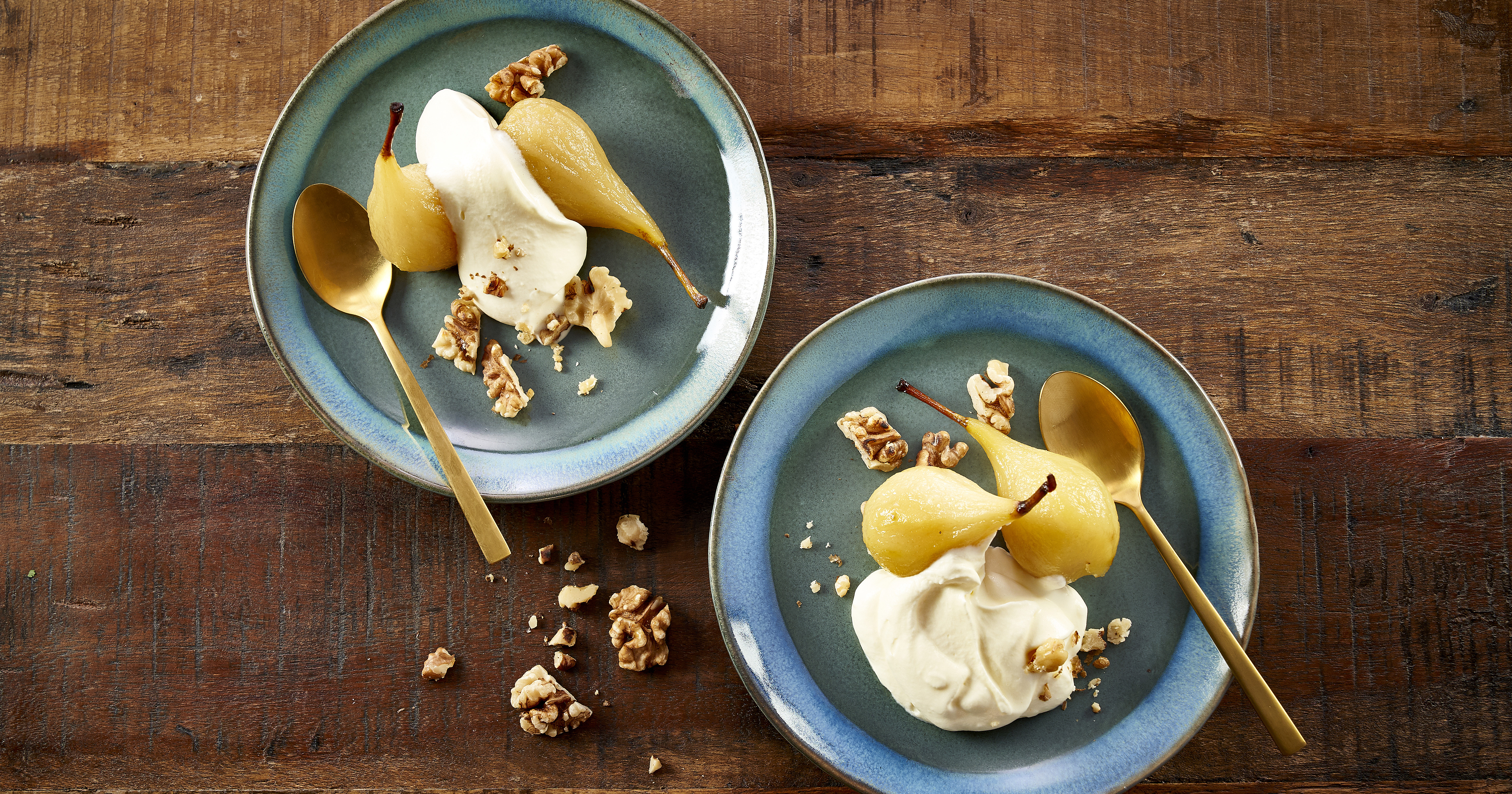 Pærer i cognac med valnøddeskum