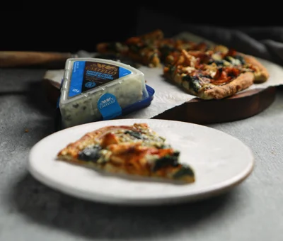 Danish Blue Cheese and BBQ Chicken Pizza