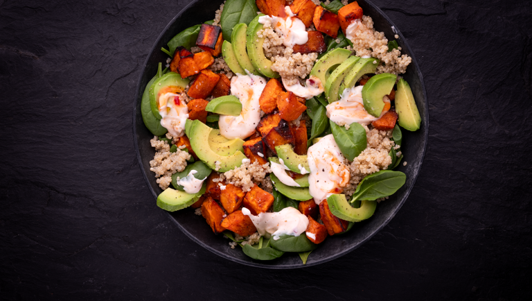 Quinoasalat med søde kartofler