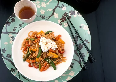 Japansk kräftwok med wasabitopp