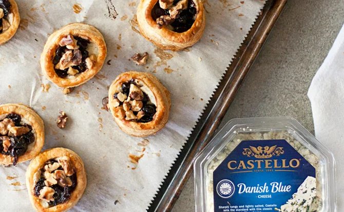 Blue cheese, cranberry and walnut puff pastry bites