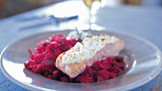 Lax och risotto med rödbeta