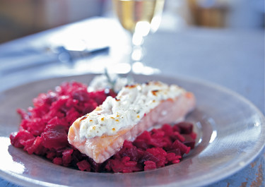 Lax och risotto med rödbeta