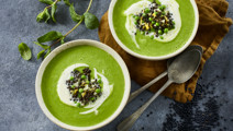 Ærtesuppe med linsetopping