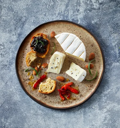 Castello® Creamy White Cheese with Truffle