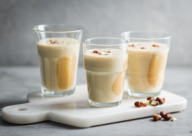 Banana smoothie with peanut butter