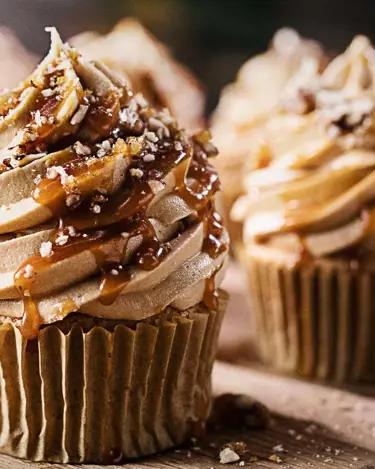 CUPCAKES DE CAFÉ ESPRESSO Y NUECES PECANAS