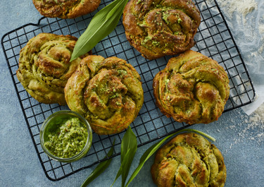 Snurrer med pesto