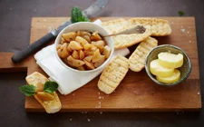 Pærekompot med fennikelfrø og honning