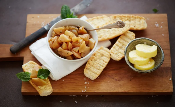Pear compote with fennel seed and honey