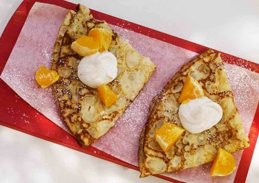 Pannkaka med vaniljkvarg och apelsin