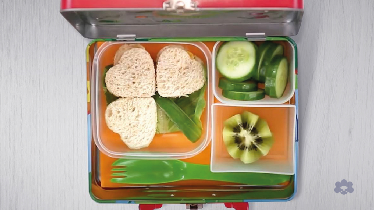 لانش بوكس على شكل شجرة بجبنة كريم بوك