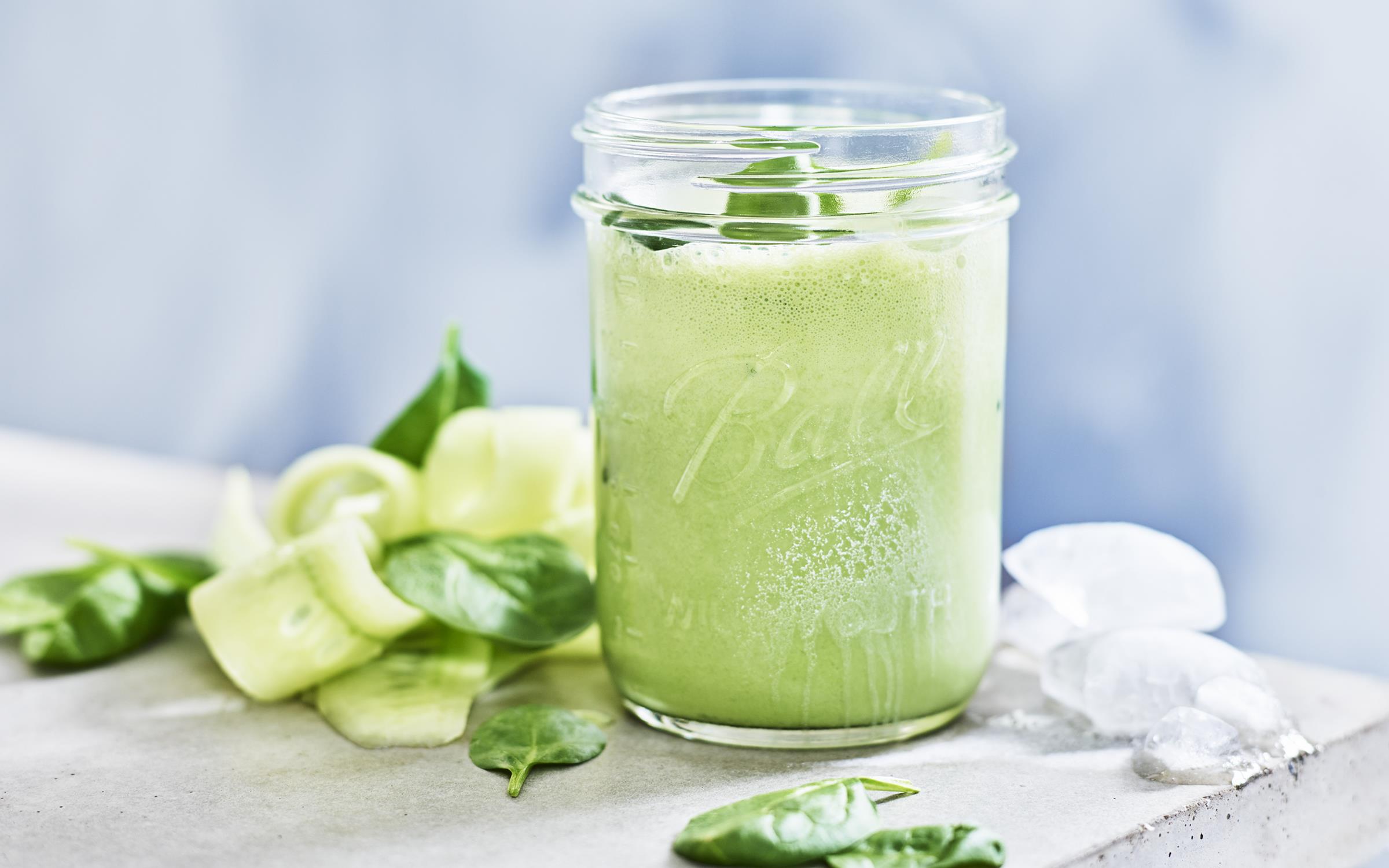 SMOOTHIE MED ÄPPLE OCH GURKA