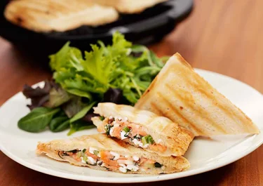 Varma mackor med cottage cheese