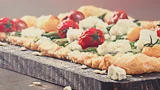 تارت الطماطم والهليون
