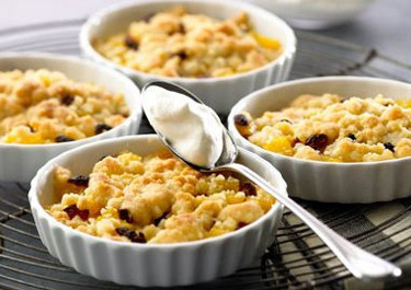 Ananas-rusinapiirakka