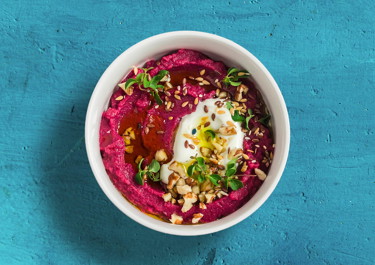 Rødbedehummus med kikærter