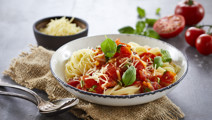 Frisk tomatsauce med pasta