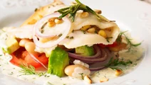 Rosmarin- och pinjefyllda fiskfiléer med sherrysås