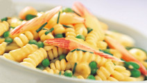 Hummerpasta med krabbpinnar