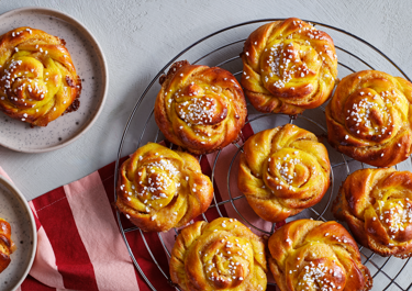 Saffransbullar med vit choklad
