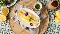 Asperges met hollandaisesaus