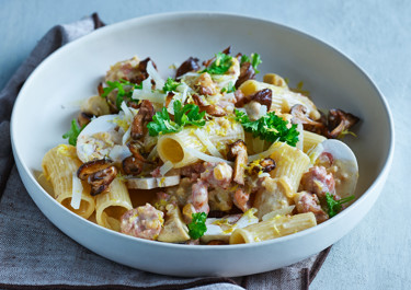 Svamp- och salsicciapasta