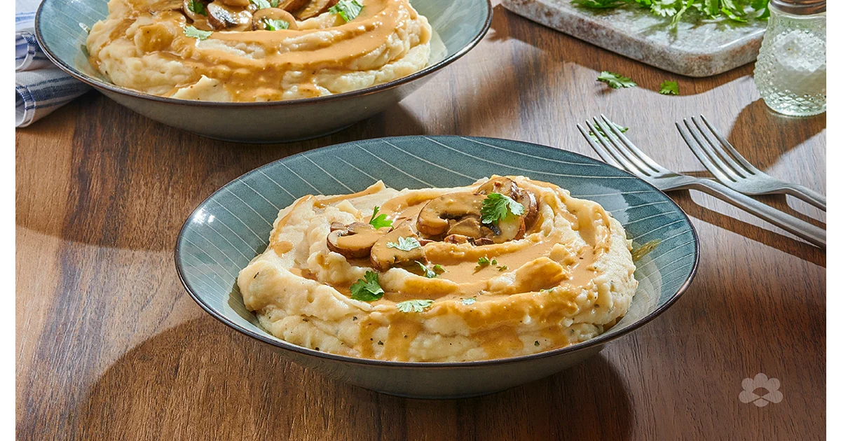 بطاطس مهروسة كريمية مع صلصة الفطر
