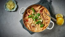 One pot pasta med bönor och soltorkade tomater
