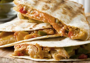 Quesadillas de maíz con atún