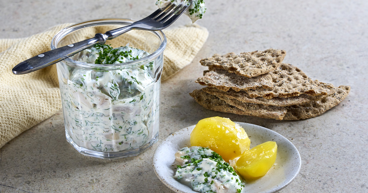 Kr mig Sill Med Dragon Citron Och Vitl k Recept Arla kr-mig-sill-med-dragon-citron-och-vitl-k-recept-arla
