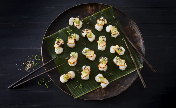 Ryżowa Przekąska – Kanapki z Castello® Serkiem Kremowym z Chilli i Imbirem