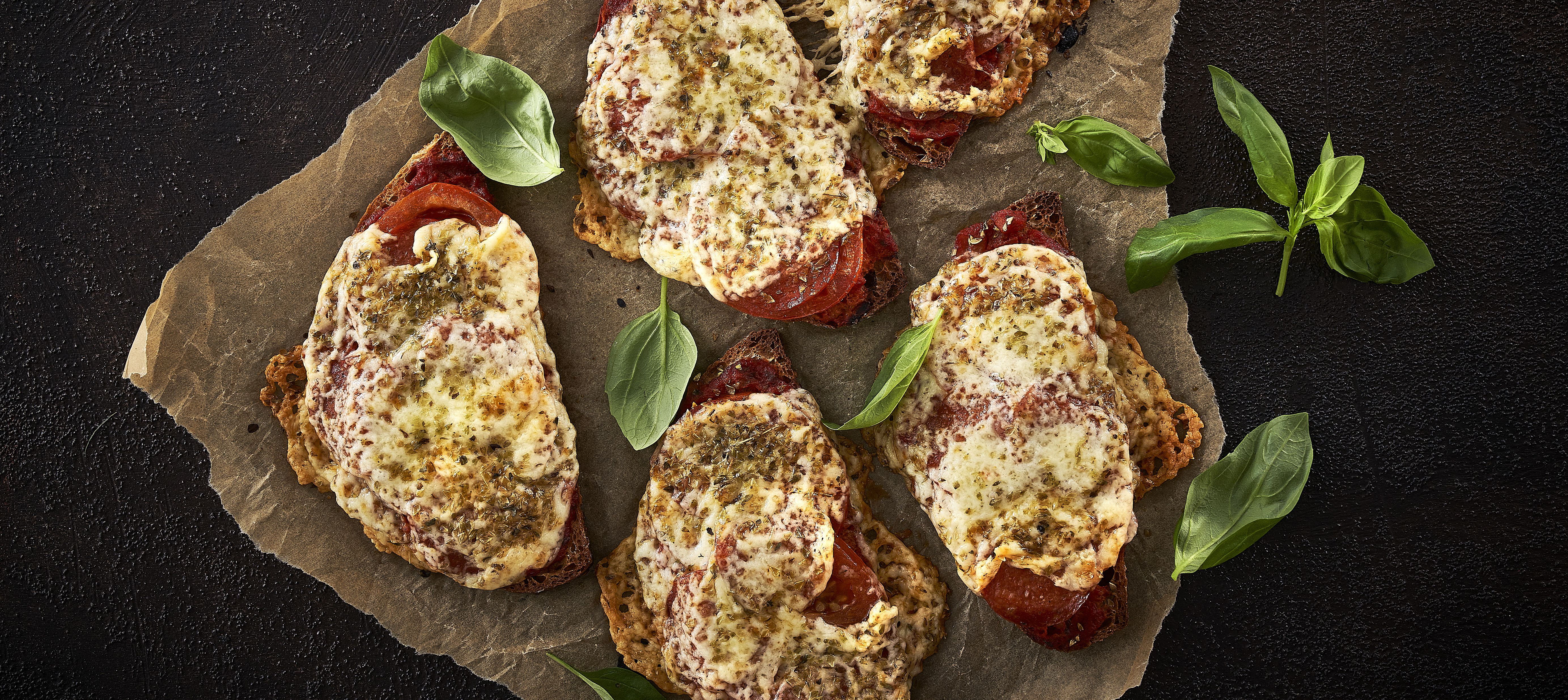 Pizzatoast - Opskrifter - Arla Pizzatoast - Opskrifter - Arla