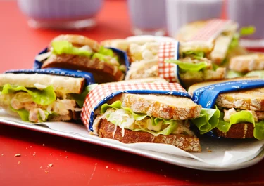 Kycklingsnittar med surkål