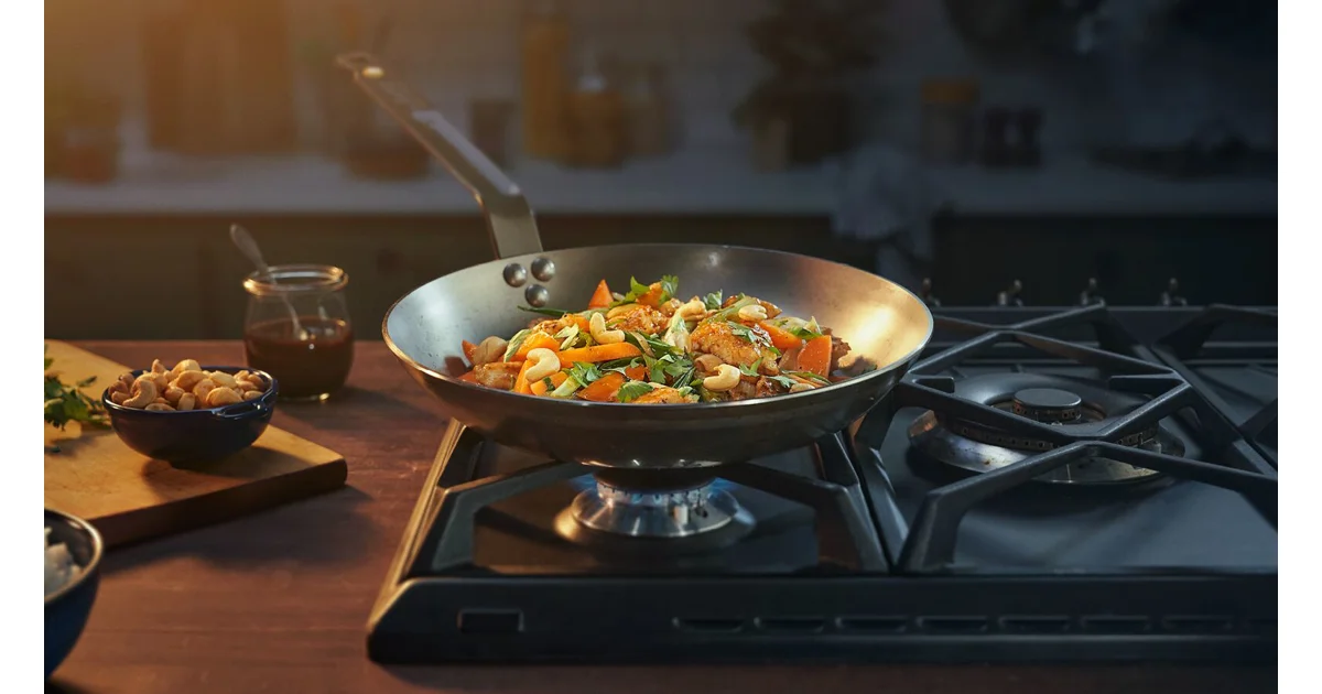 CHICKEN STIR-FRY